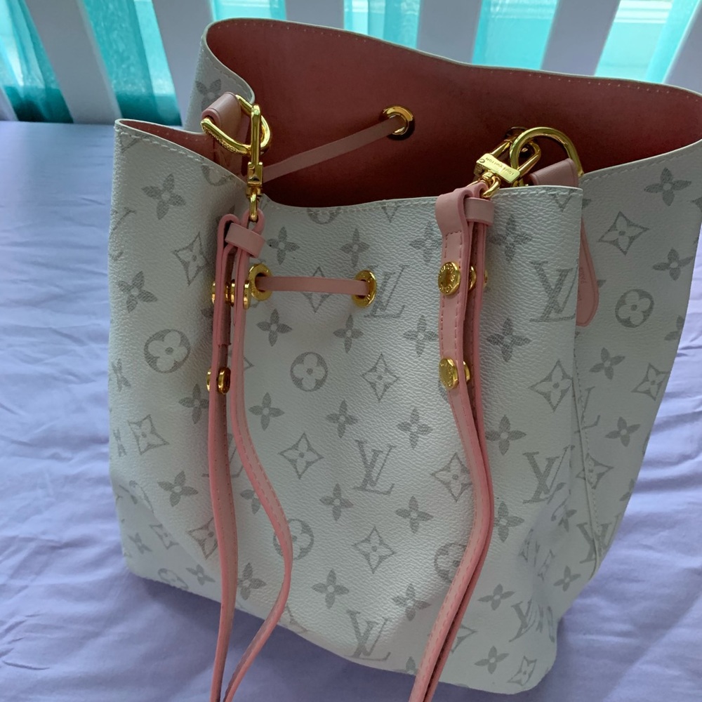Louis Vuitton Bucket Bag